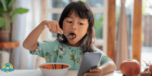 Tempo de tela alto: confira dicas para que crianças e adultos usem o celular de forma produtiva