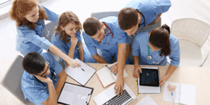 Confira como a Inteligência Artificial pode auxiliar os professores no novo ano letivo