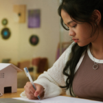 Plataformas educacionais usam dados e IA para transformar a correção de redações