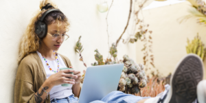 JBL atualiza a família Tune com lançamento de fone de ouvido com cancelamento de ruído e áudio Hi-Res