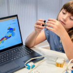 Robótica educacional mostra a jovens e famílias que tecnologia é mais que entretenimento