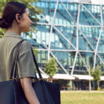 JBL lança fone Sense Pro com tecnologia OpenSound e áudio Hi‑Res no Brasil