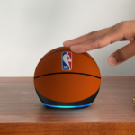 Amazon lança Echo Dot NBA com Alexa no Brasil