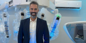 Um cirurgião na China, um paciente no Brasil: o que a telecirurgia já está mudando na medicina?