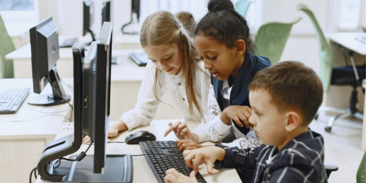 Veja 4 competências desenvolvidas por meio da disciplina Mundo Computacional