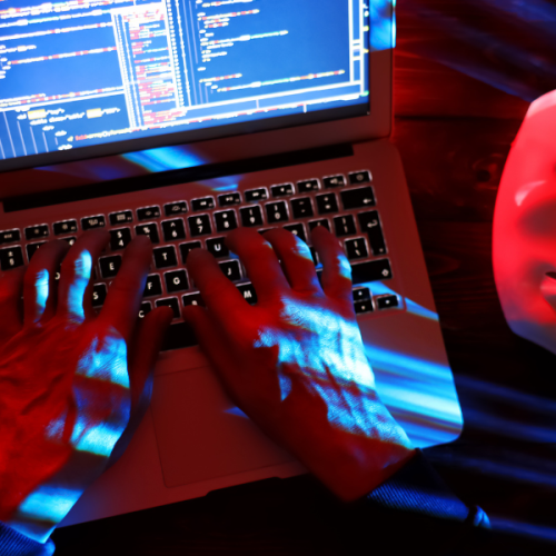 ARTIGO | De vilões a guardiões do digital: a evolução da percepção do hacker no Brasil