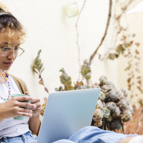JBL atualiza a família Tune com lançamento de fone de ouvido com cancelamento de ruído e áudio Hi-Res
