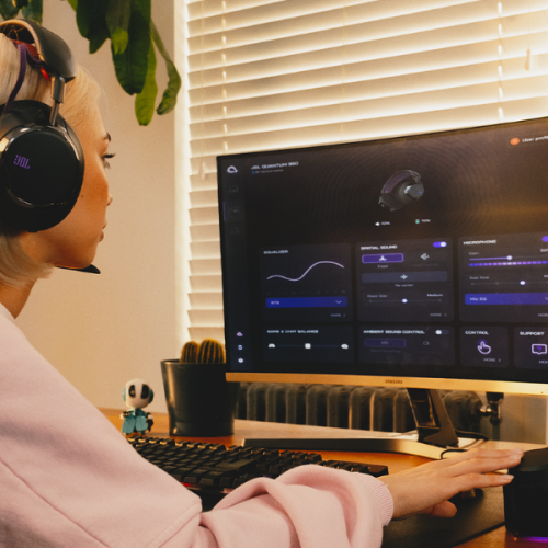 JBL renova linha Quantum com três novos modelos de headsets gamers