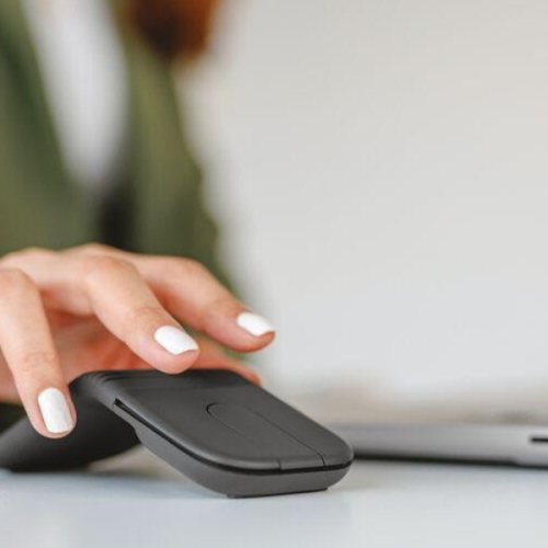 Logitech Mobi Fold chega ao Brasil como primeiro mouse dobrável da marca