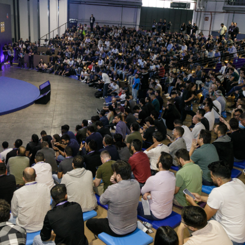 Universo TOTVS 2025 destaca tendências em desenvolvimento e programação na Arena Dev
