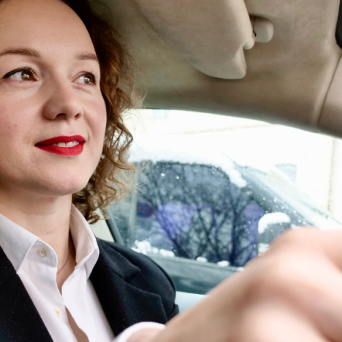 inDrive e Instituto AzMina anunciam parceria para fortalecer atendimento a casos de violência no Brasil