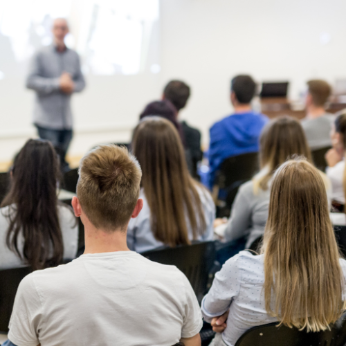 Saber em Rede e Universidade La Salle anunciam ampliação de parceria para impulsionar captação e inovação no ensino