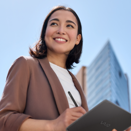 VAIO TL12: tablet premium da Positivo Tecnologia aposta em design ultrafino, tela AMOLED 2.5K e acessórios inteligentes