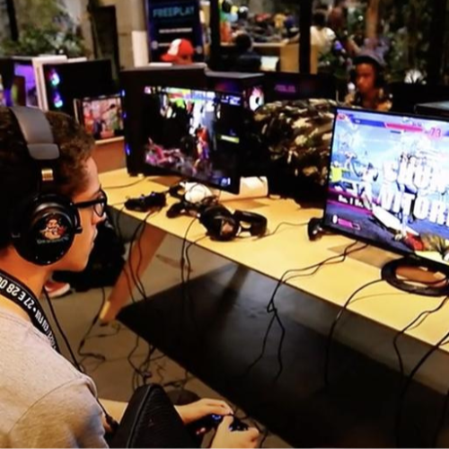 Lendas dos games Larry Ahern e Rebecca Heineman vêm ao Brasil para a Canal 3 Expo 2025